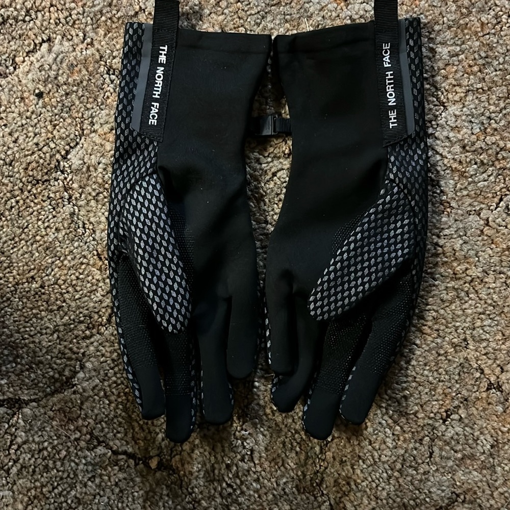 The North Face gloves